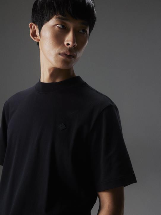 Adan Patch Mock Neck Tee Black Men J.Lindeberg Clothing 66XF2136 - Image 3