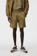 Berg Hiking Shorts Aloe Men J.Lindeberg Clothing 66XF1122