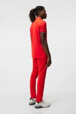 Guy Polo Fiery Red Men J.Lindeberg Clothing 66XF287