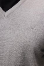 Liam Knitted Vest Grey Melange Men J.Lindeberg Clothing 66XF546 - Image 3