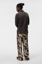 Marlon Jersey Slim Shirt Delicioso Men J.Lindeberg Clothing 66XF1154 - Image 2