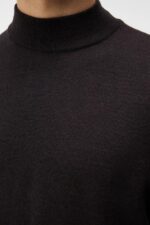 Norman Merino Turtle Neck Delicioso Men J.Lindeberg Clothing 66XF1002 - Image 4